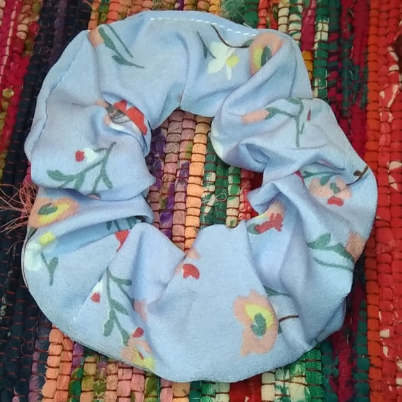 Scrunchie Bundle - Picture 3 of 5
